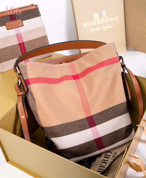 Burberry Bags AAA 014